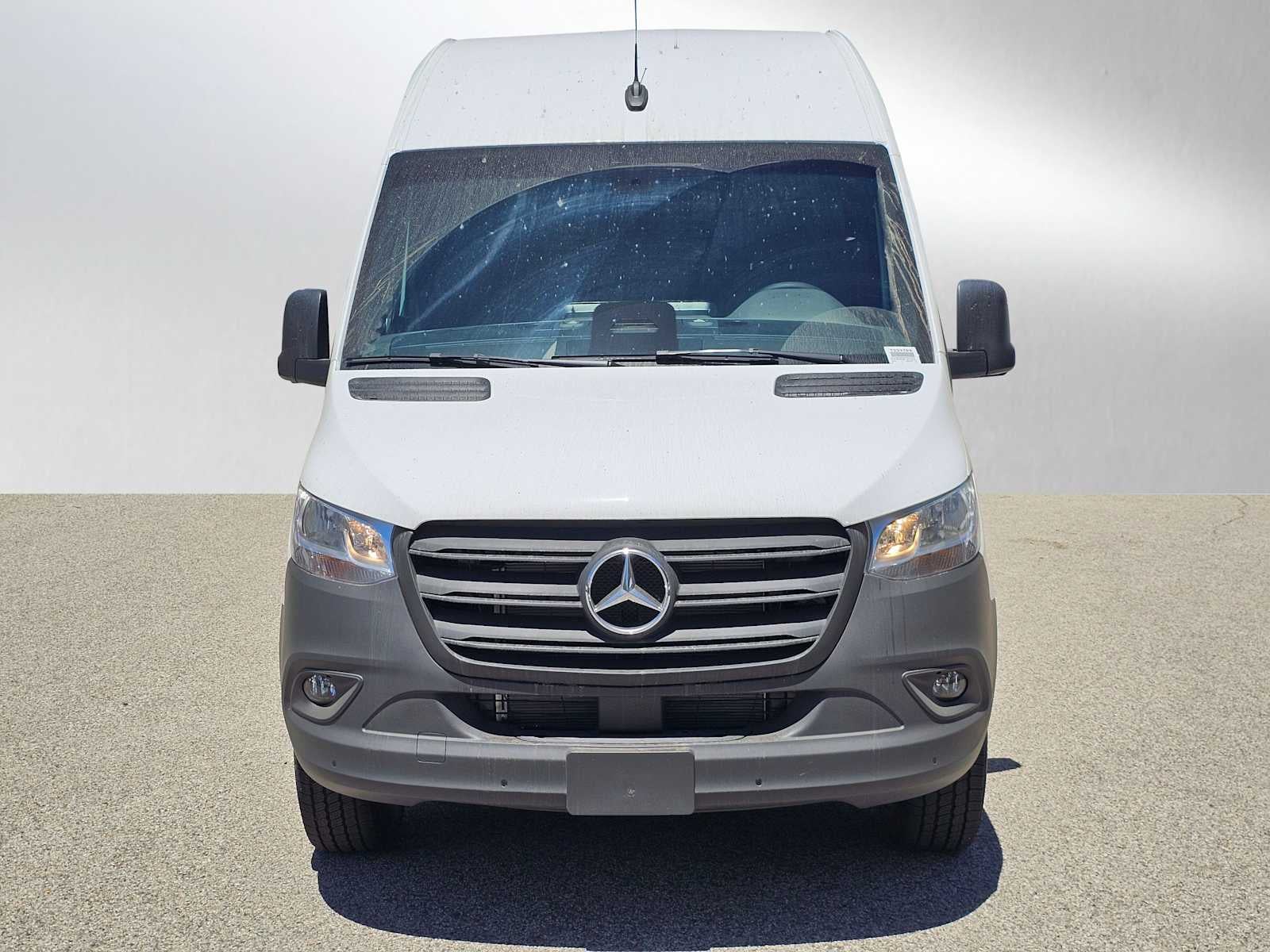 2025 Mercedes-Benz Sprinter 2500 High Roof I4 Diesel HO 170" RWD