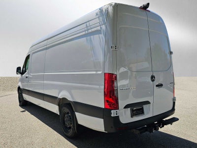2025 Mercedes-Benz Sprinter 2500 High Roof I4 Diesel HO 170" RWD