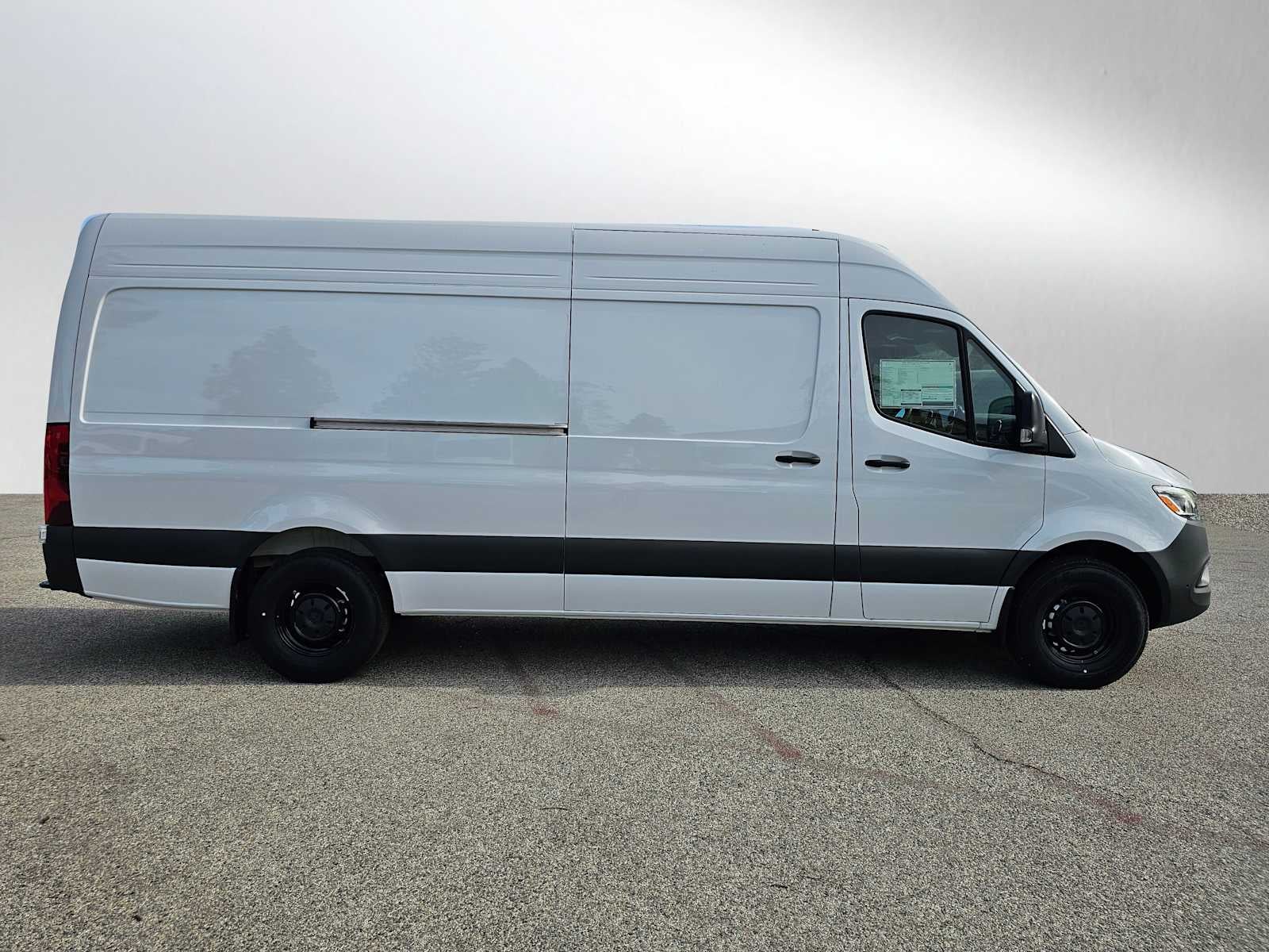 2025 Mercedes-Benz Sprinter 2500 High Roof I4 Diesel HO 170" RWD