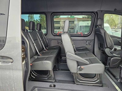 2025 Mercedes-Benz Sprinter 2500 Standard Roof I4 Diesel HO 144" RWD