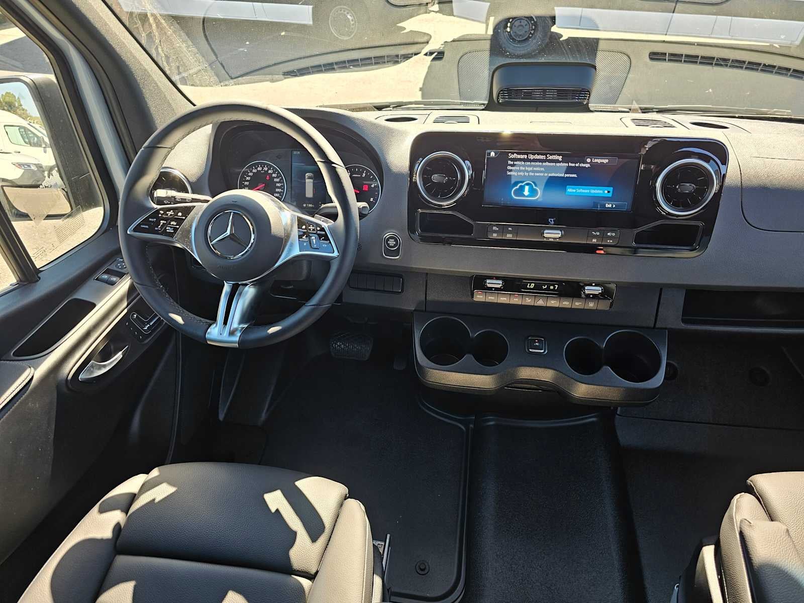 2025 Mercedes-Benz Sprinter 2500 Standard Roof I4 Diesel HO 144" RWD