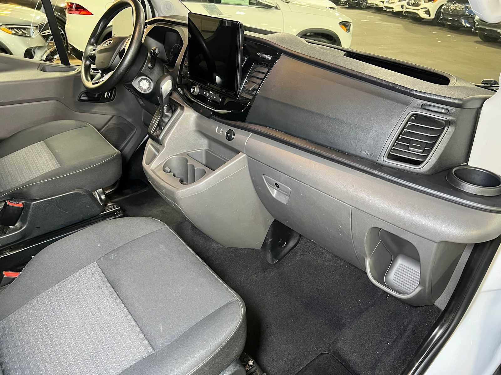 2023 Ford Transit Passenger Wagon XLT