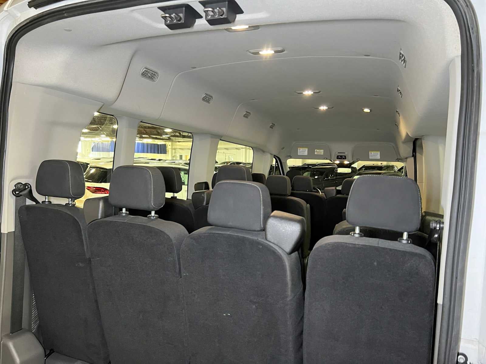 2023 Ford Transit Passenger Wagon XLT