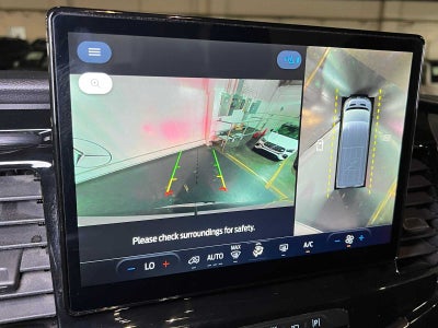 2023 Ford Transit Passenger Wagon XLT