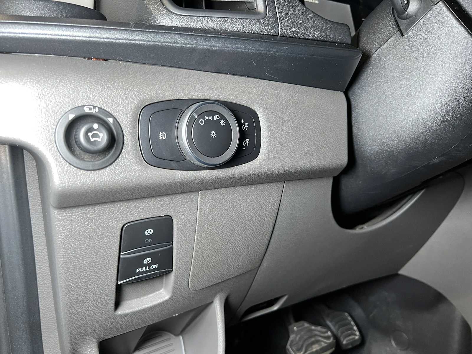 2023 Ford Transit Passenger Wagon XLT