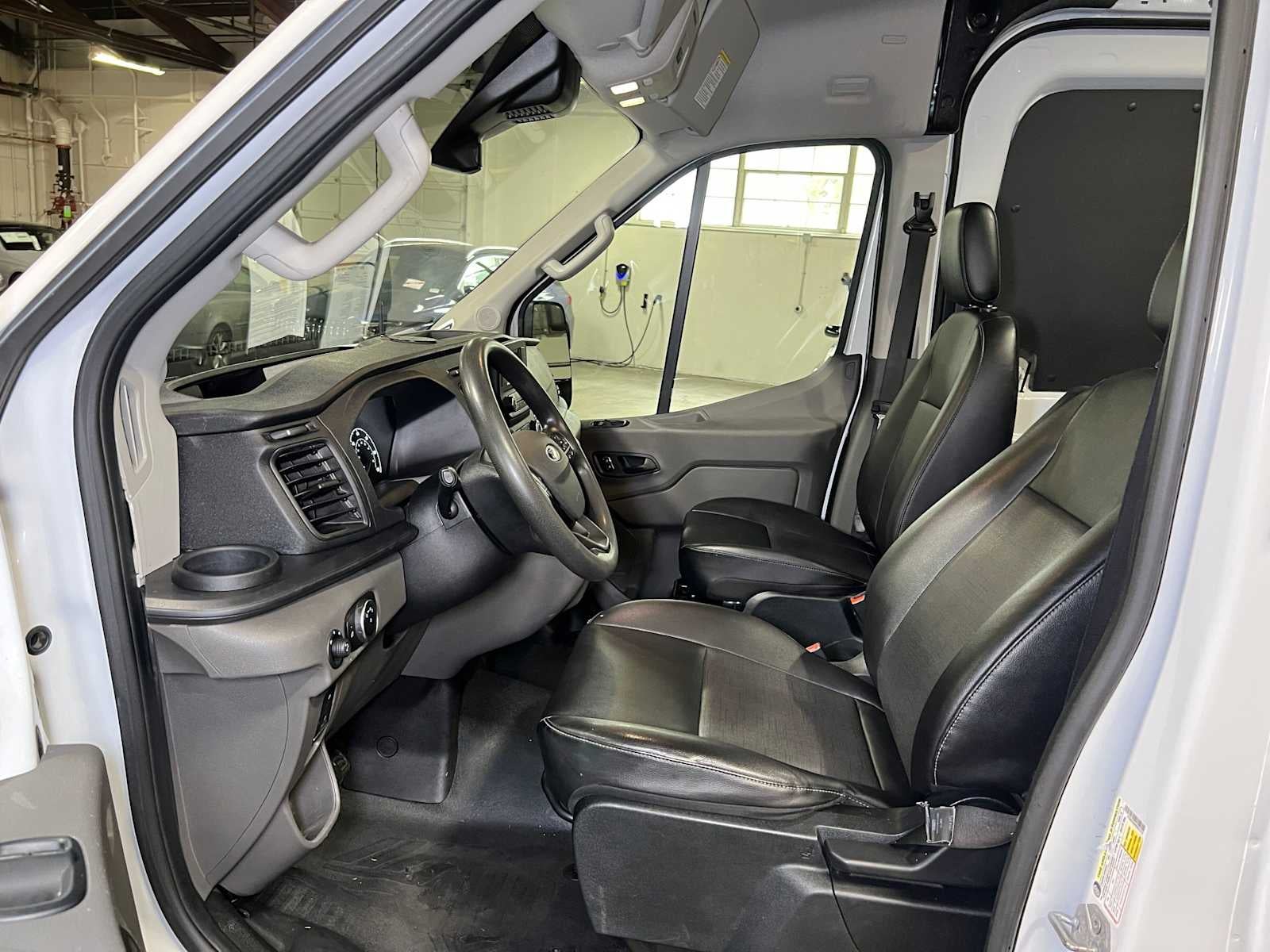 2023 Ford Transit T-250 130" Med Rf 9070 GVWR AWD