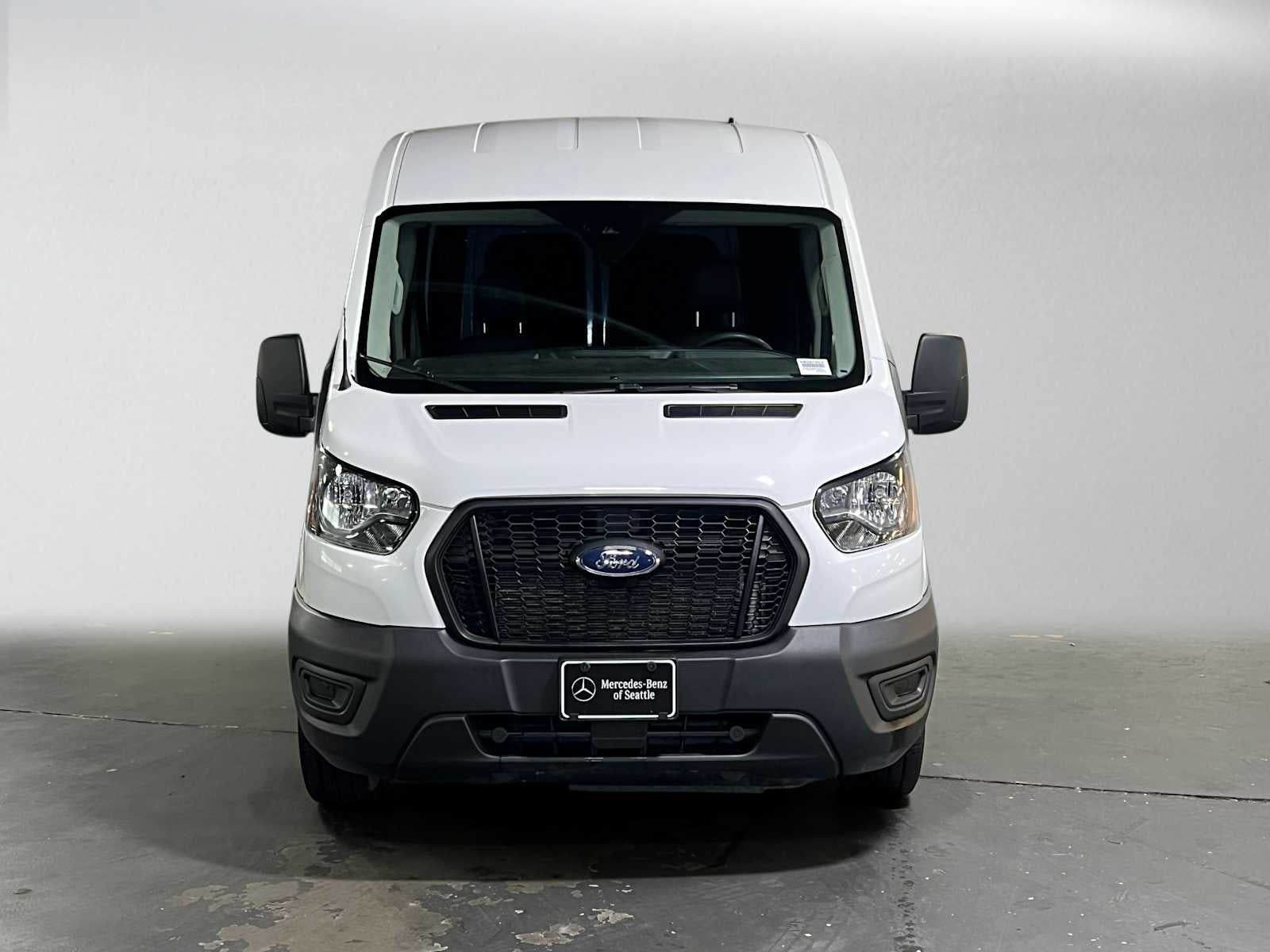 2023 Ford Transit Cargo Van T-250 130" Med Rf 9070 GVWR AWD