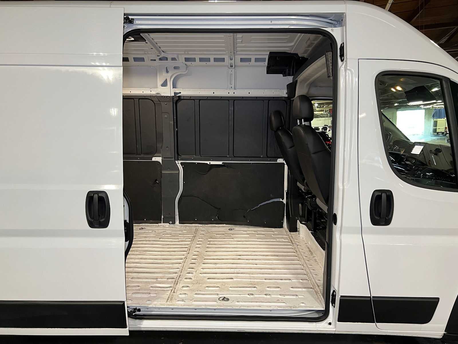 2024 RAM ProMaster Cargo Van Tradesman