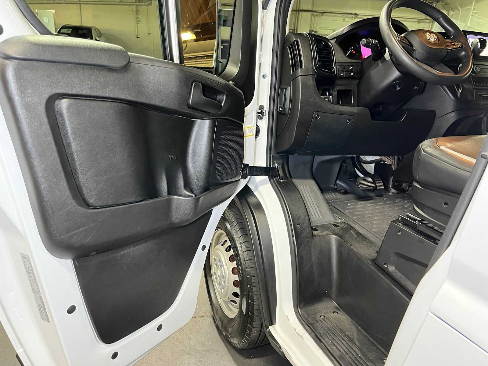 2024 RAM ProMaster Cargo Van Tradesman