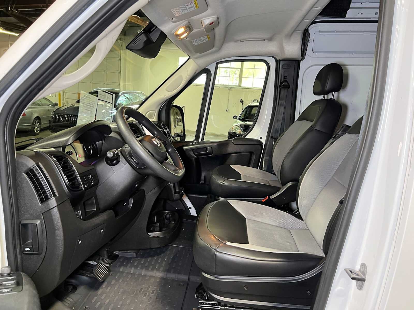 2024 RAM ProMaster Cargo Van Tradesman
