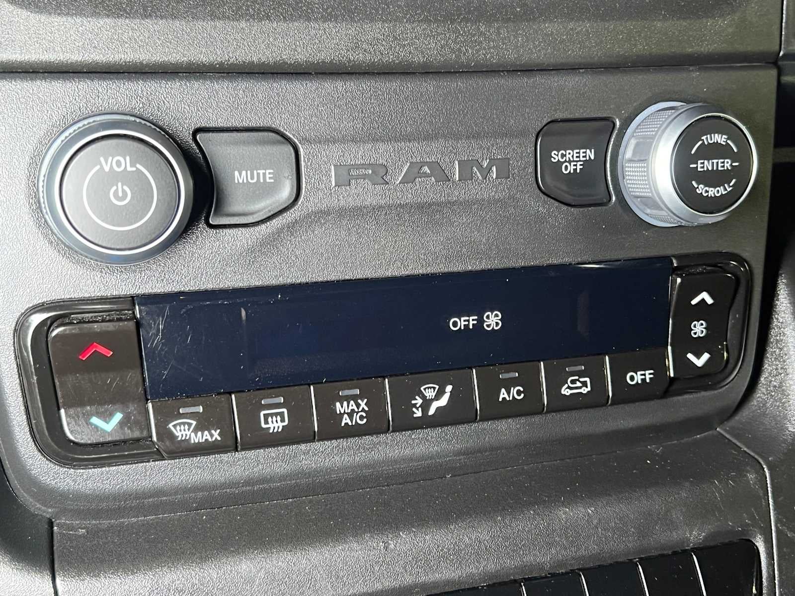 2024 RAM ProMaster Cargo Van Tradesman
