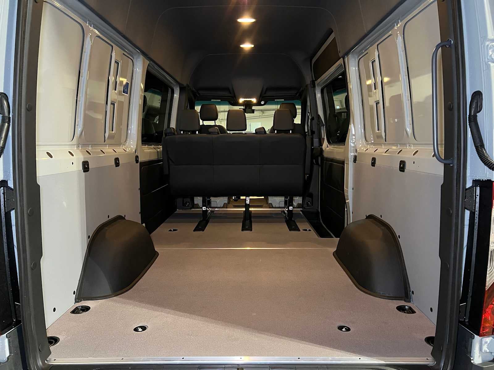 2026 Mercedes-Benz Sprinter 2500 Standard Roof I4 Diesel HO 144" AWD