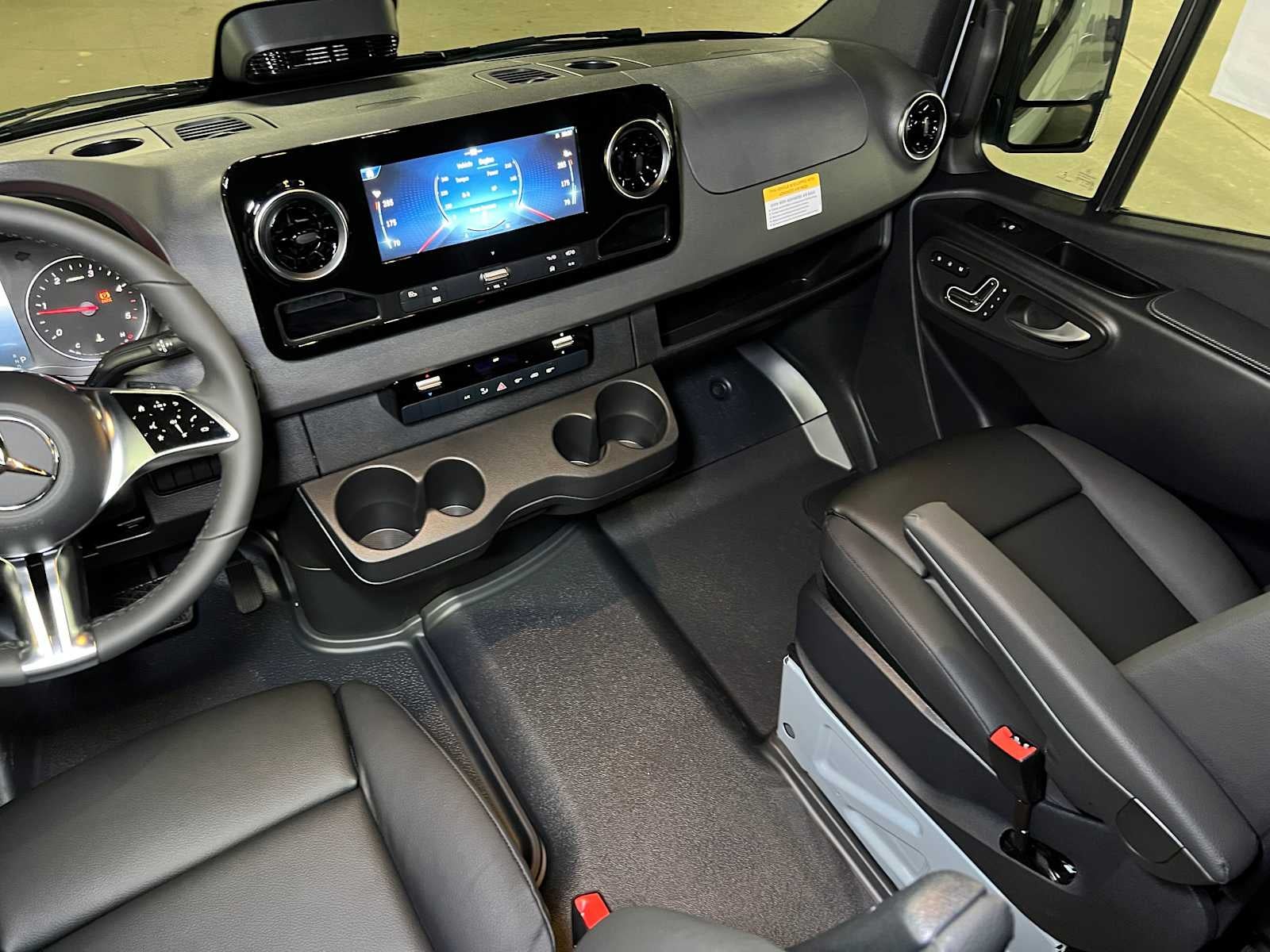 2026 Mercedes-Benz Sprinter 2500 Standard Roof I4 Diesel HO 144" AWD