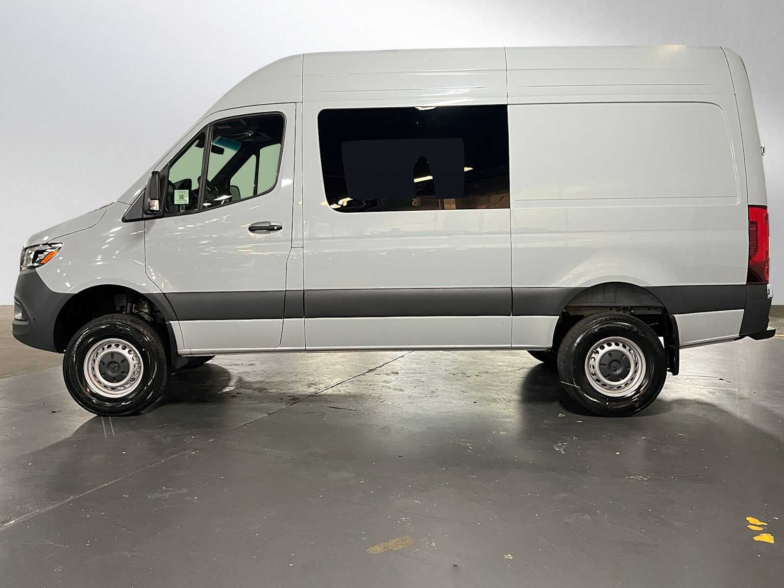 2026 Mercedes-Benz Sprinter 2500 Standard Roof I4 Diesel HO 144" AWD