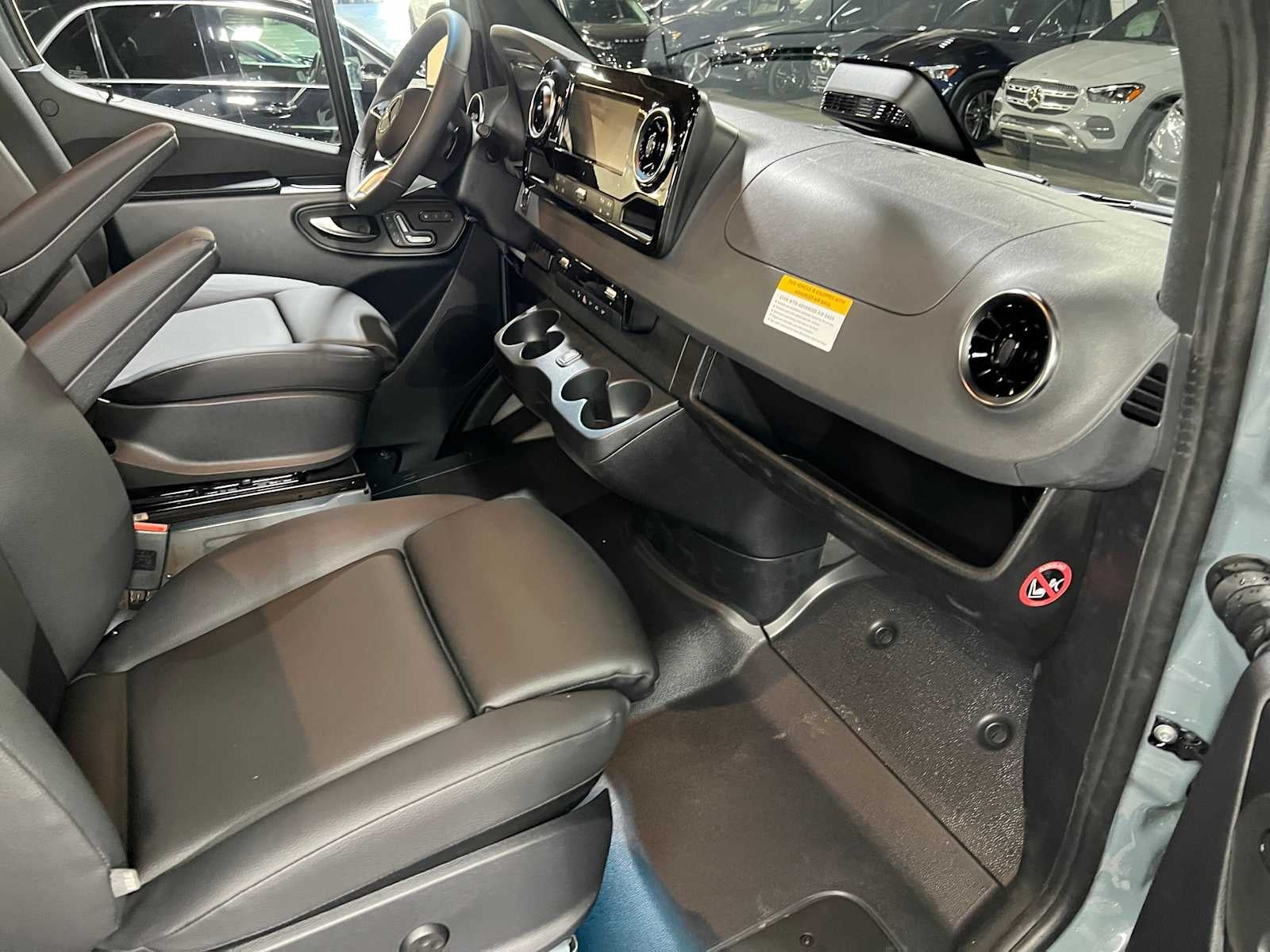 2026 Mercedes-Benz Sprinter 2500 Standard Roof I4 Diesel HO 144 AWD