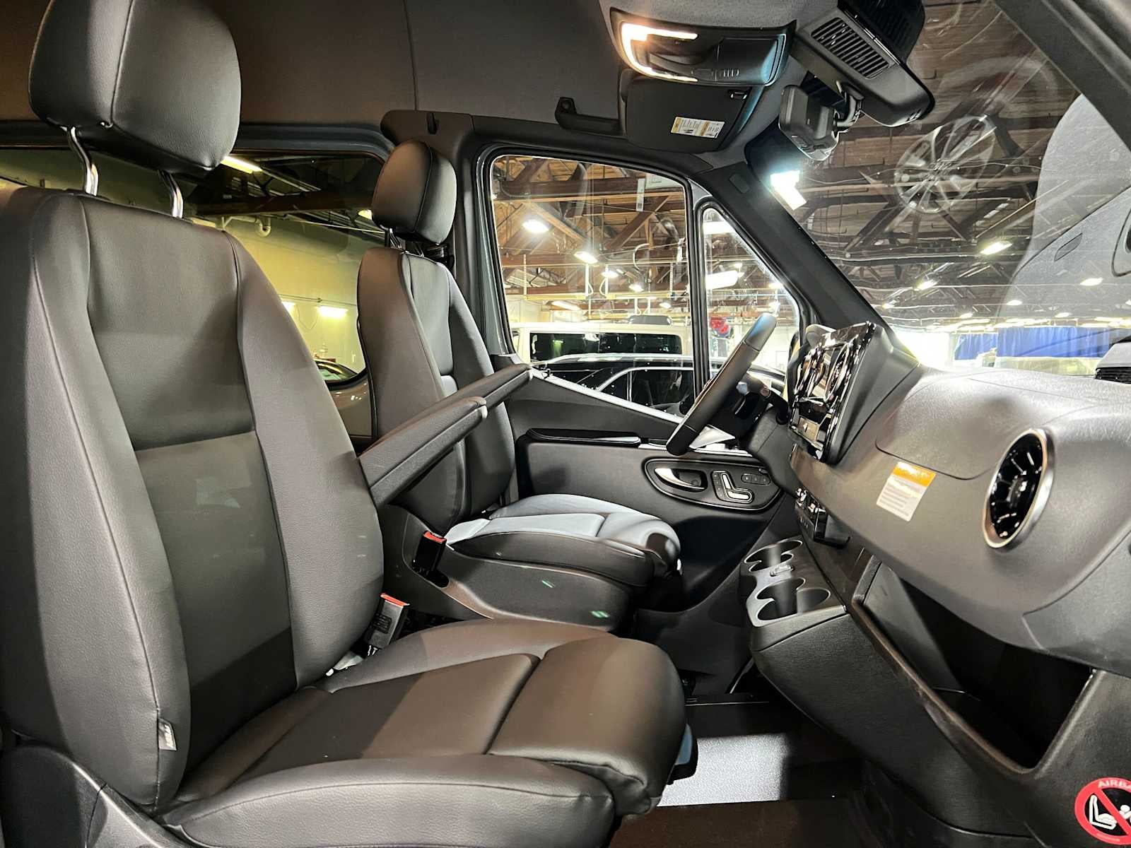 2026 Mercedes-Benz Sprinter 2500 Standard Roof I4 Diesel HO 144 AWD