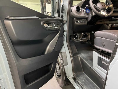 2026 Mercedes-Benz Sprinter 2500 Standard Roof I4 Diesel HO 144 AWD