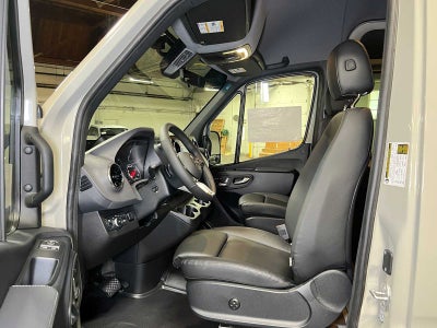 2026 Mercedes-Benz Sprinter 2500 Standard Roof I4 Diesel HO 144 AWD