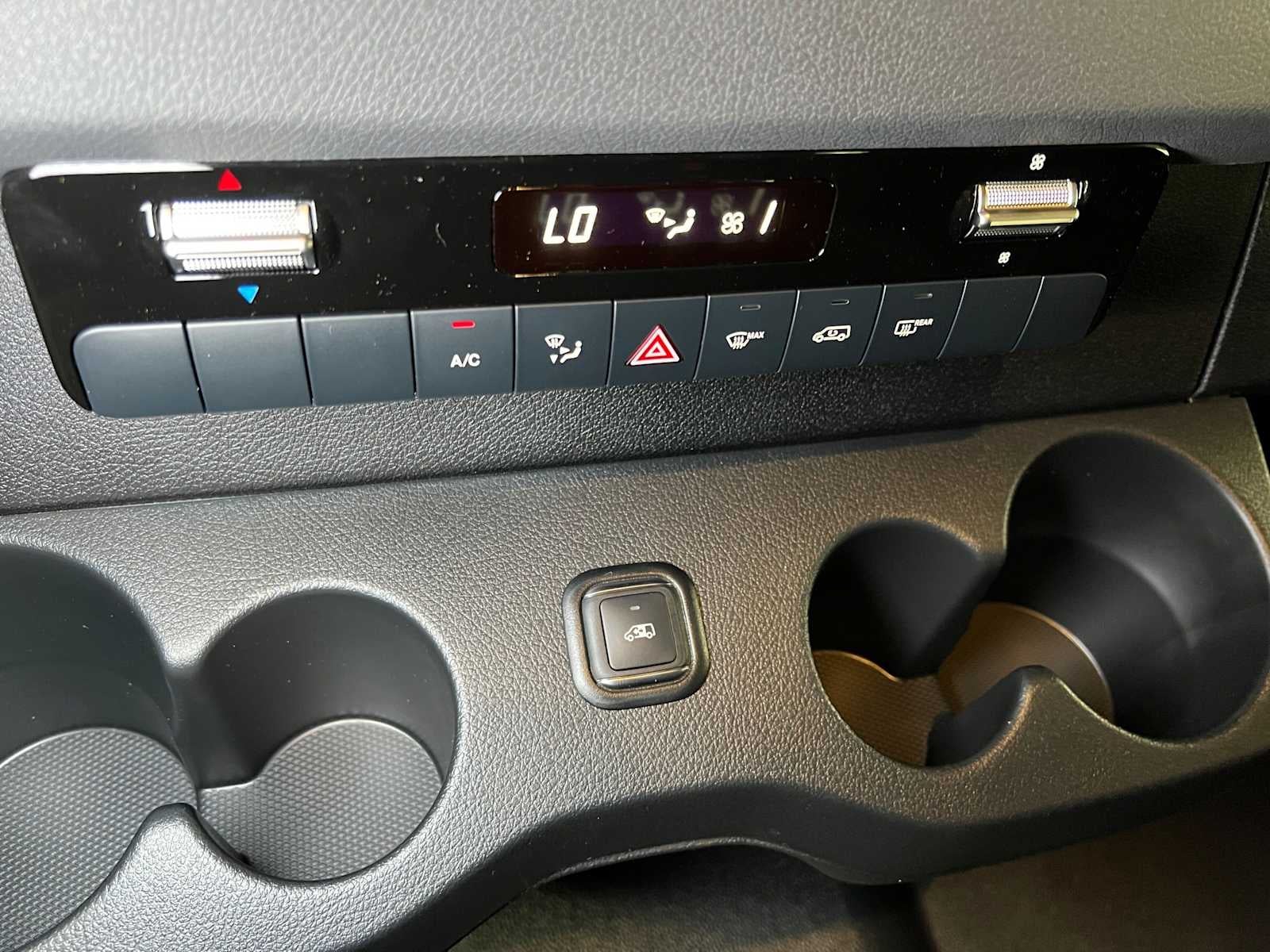2026 Mercedes-Benz Sprinter 2500 Standard Roof I4 Diesel HO 144 AWD
