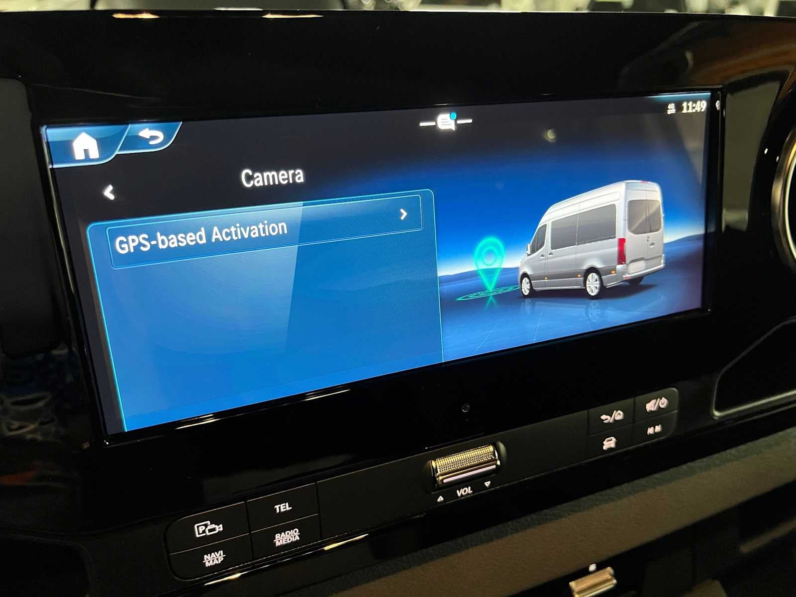 2026 Mercedes-Benz Sprinter 2500 Standard Roof I4 Diesel HO 144 AWD