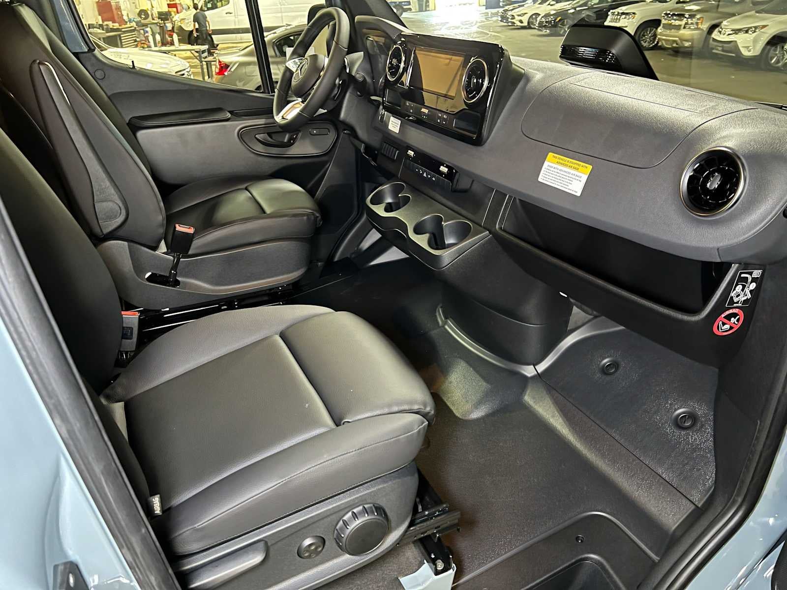 2026 Mercedes-Benz Sprinter 2500 Standard Roof I4 Diesel HO 144 AWD