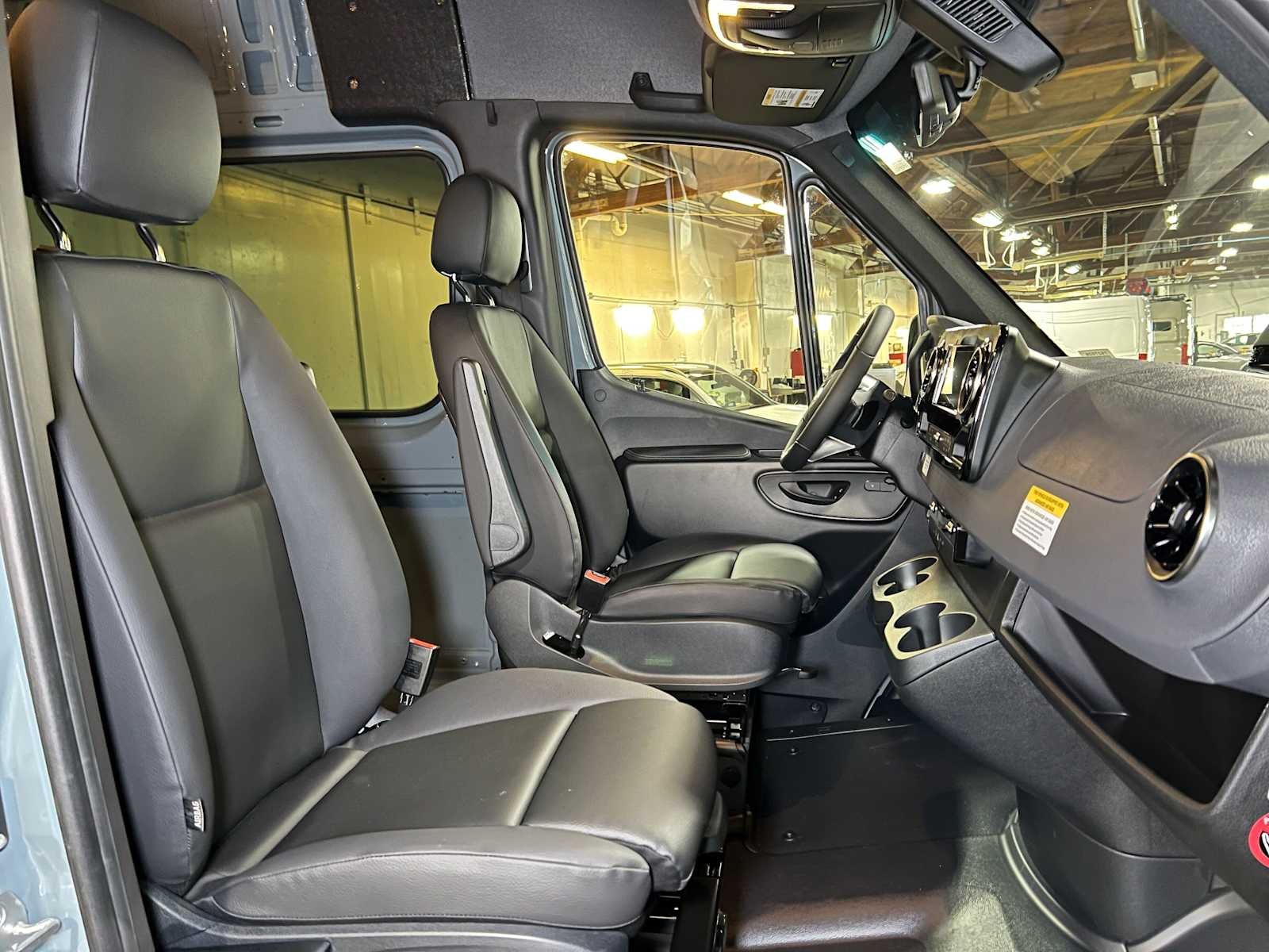 2026 Mercedes-Benz Sprinter 2500 Standard Roof I4 Diesel HO 144 AWD