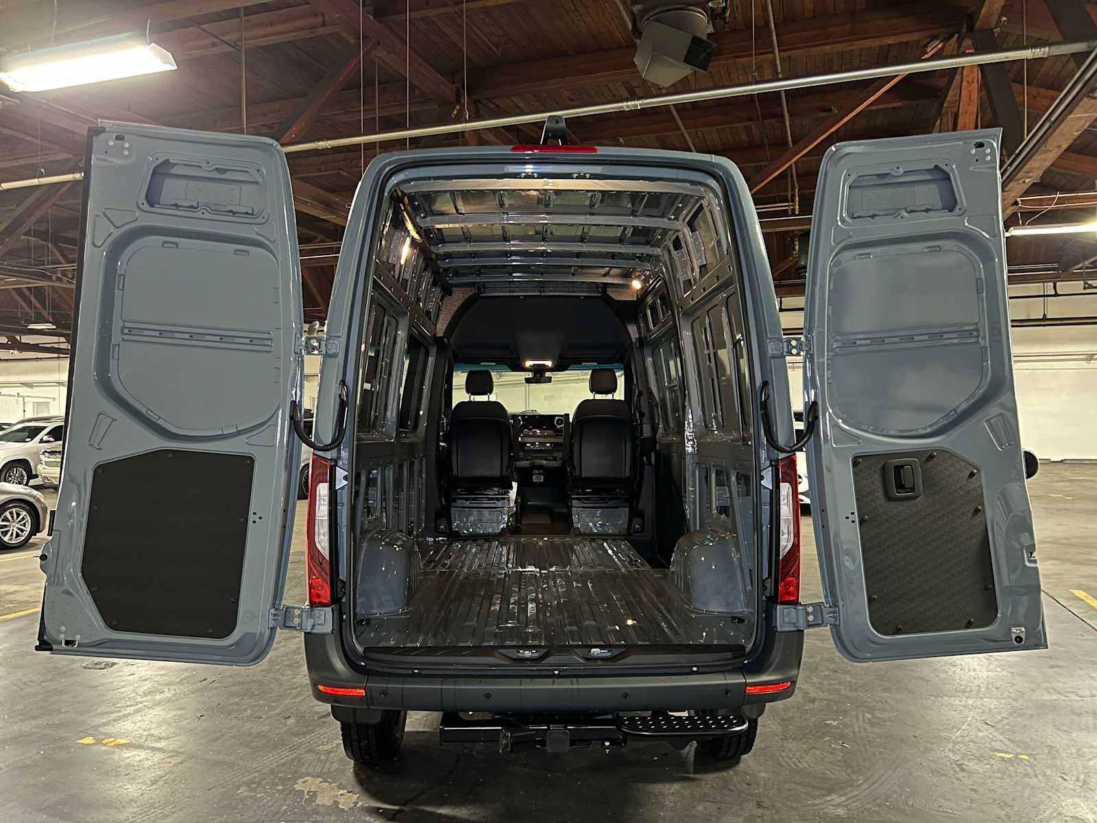 2026 Mercedes-Benz Sprinter 2500 Standard Roof I4 Diesel HO 144 AWD