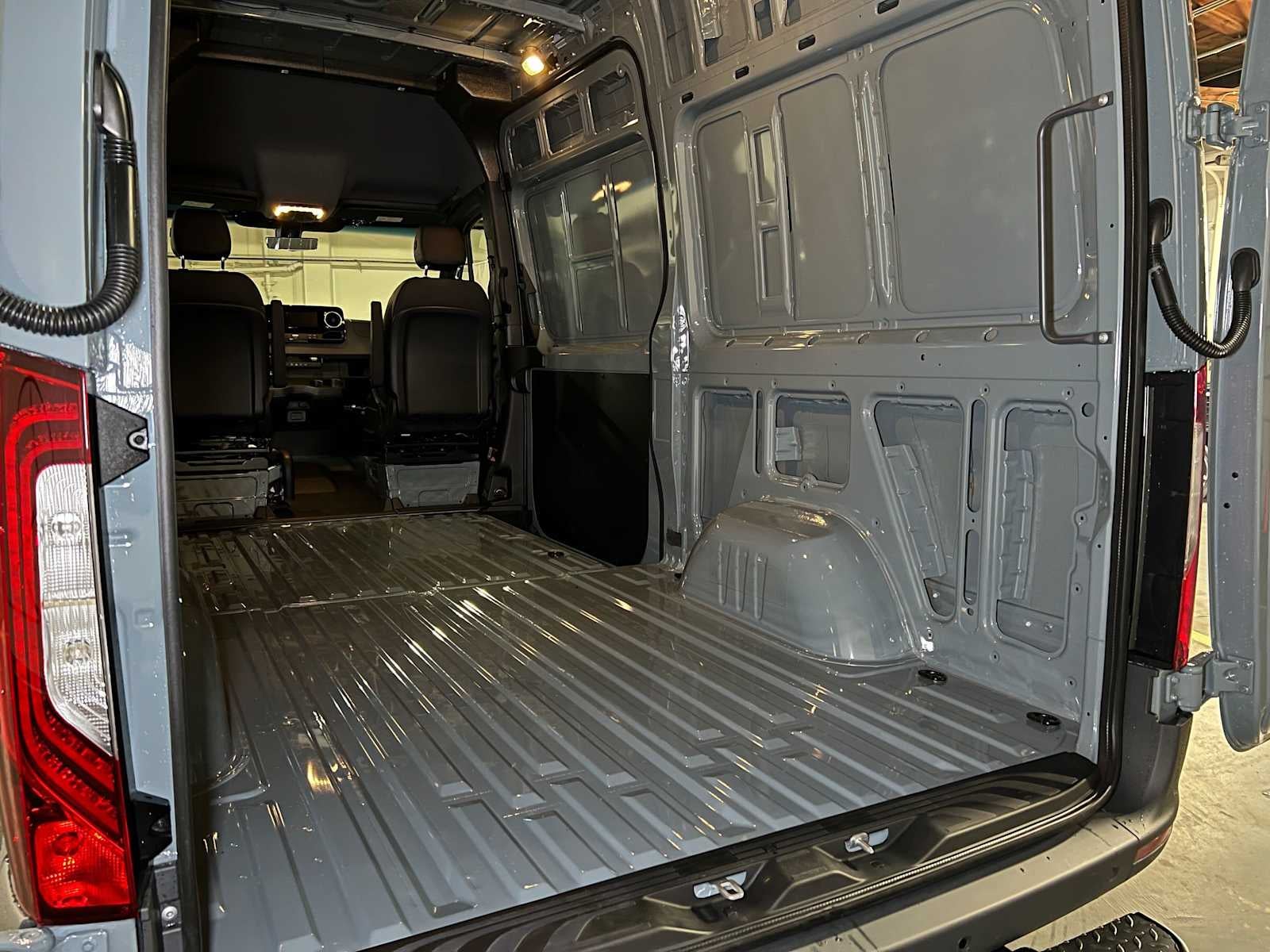 2026 Mercedes-Benz Sprinter 2500 Standard Roof I4 Diesel HO 144 AWD