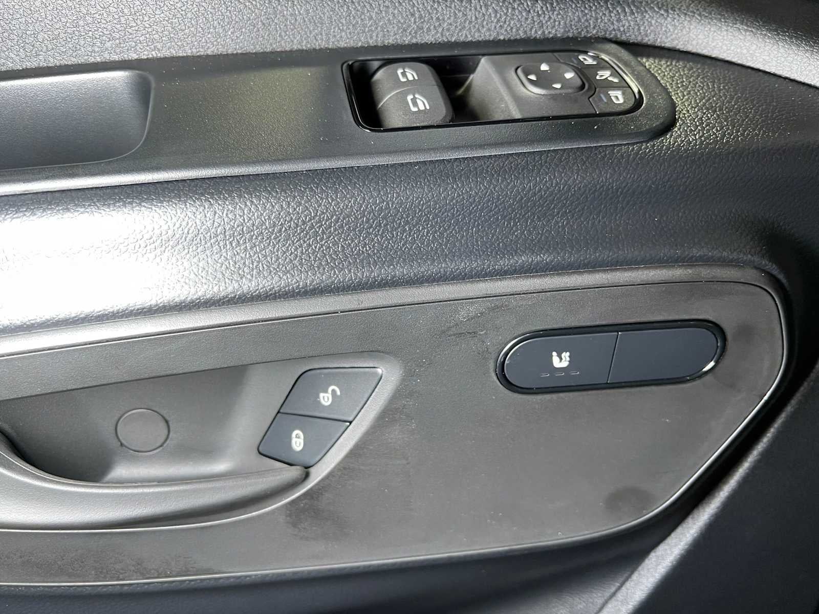 2026 Mercedes-Benz Sprinter 2500 Standard Roof I4 Diesel HO 144 AWD