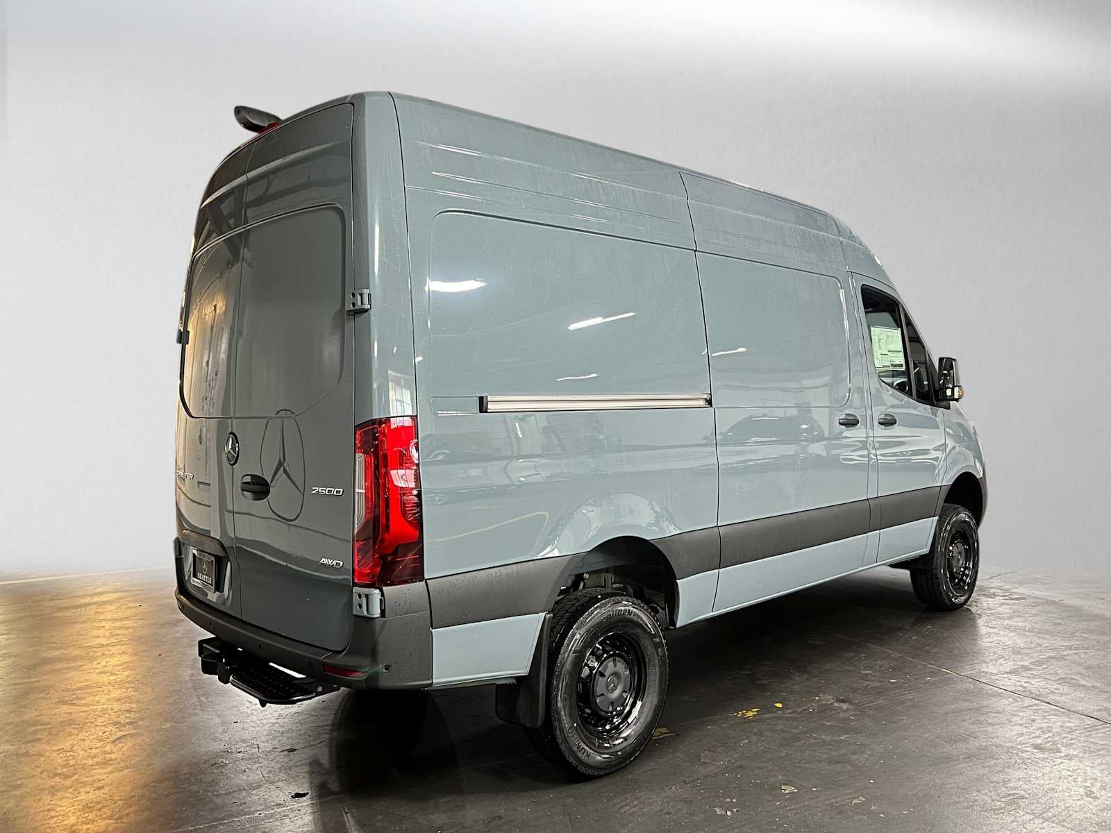 2026 Mercedes-Benz Sprinter 2500 Standard Roof I4 Diesel HO 144 AWD