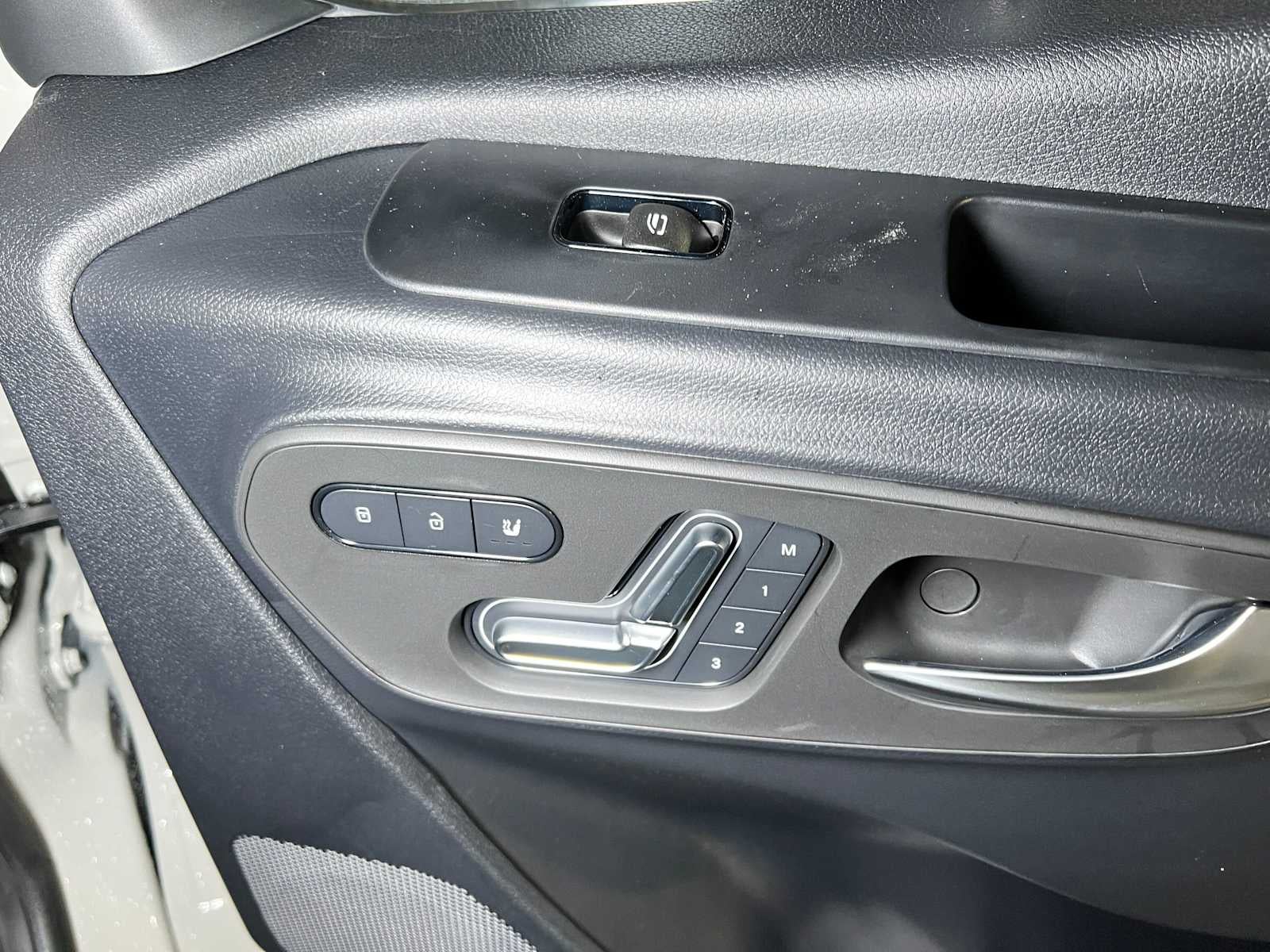 2026 Mercedes-Benz Sprinter 2500 Standard Roof I4 Diesel HO 144 AWD
