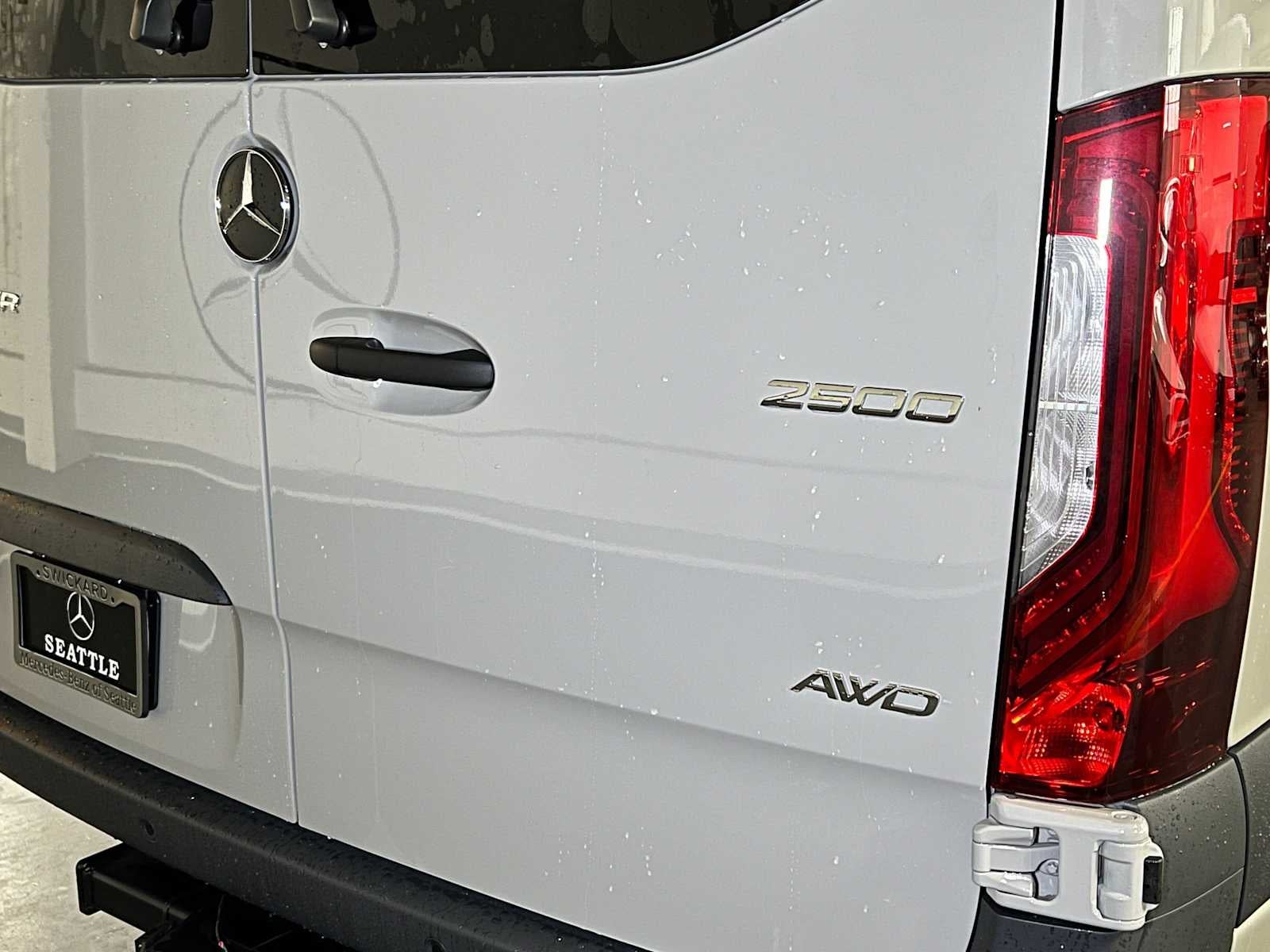 2026 Mercedes-Benz Sprinter 2500 Standard Roof I4 Diesel HO 144 AWD