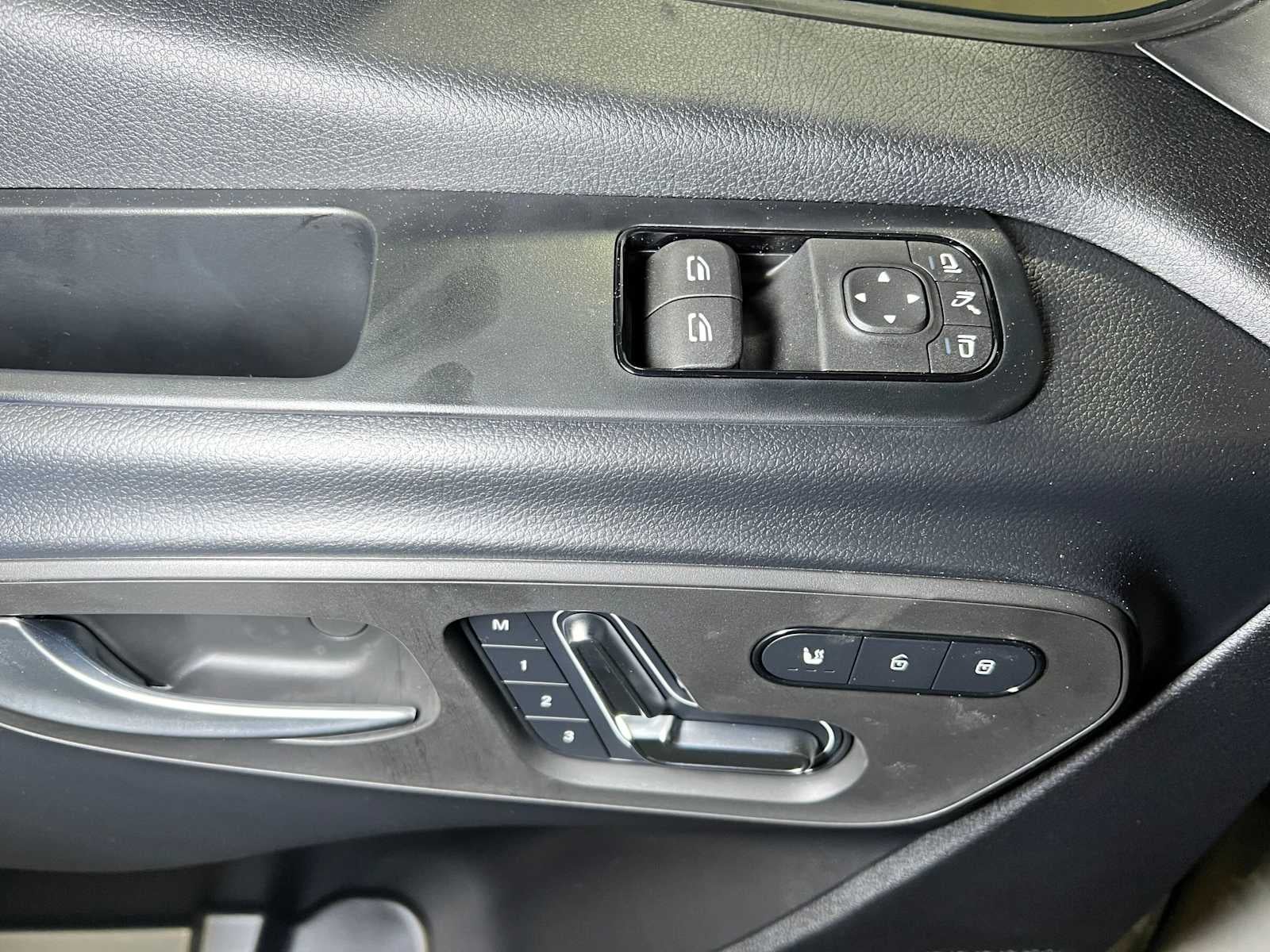 2026 Mercedes-Benz Sprinter 2500 Standard Roof I4 Diesel HO 144 AWD
