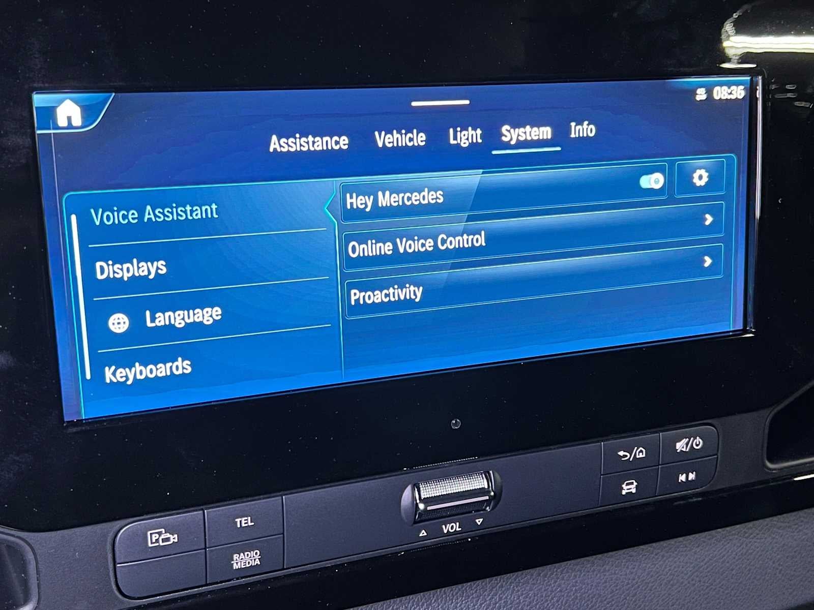2026 Mercedes-Benz Sprinter 2500 Standard Roof I4 Diesel HO 144 AWD