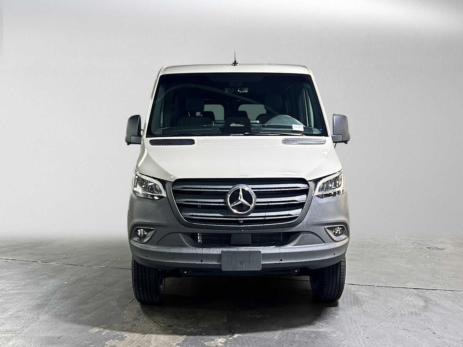 2026 Mercedes-Benz Sprinter 2500 Standard Roof I4 Diesel HO 144 AWD