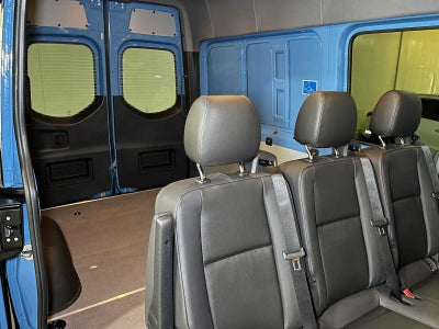 2026 Mercedes-Benz Sprinter Crew 2500 Standard Roof I4 Diesel HO 144 AWD