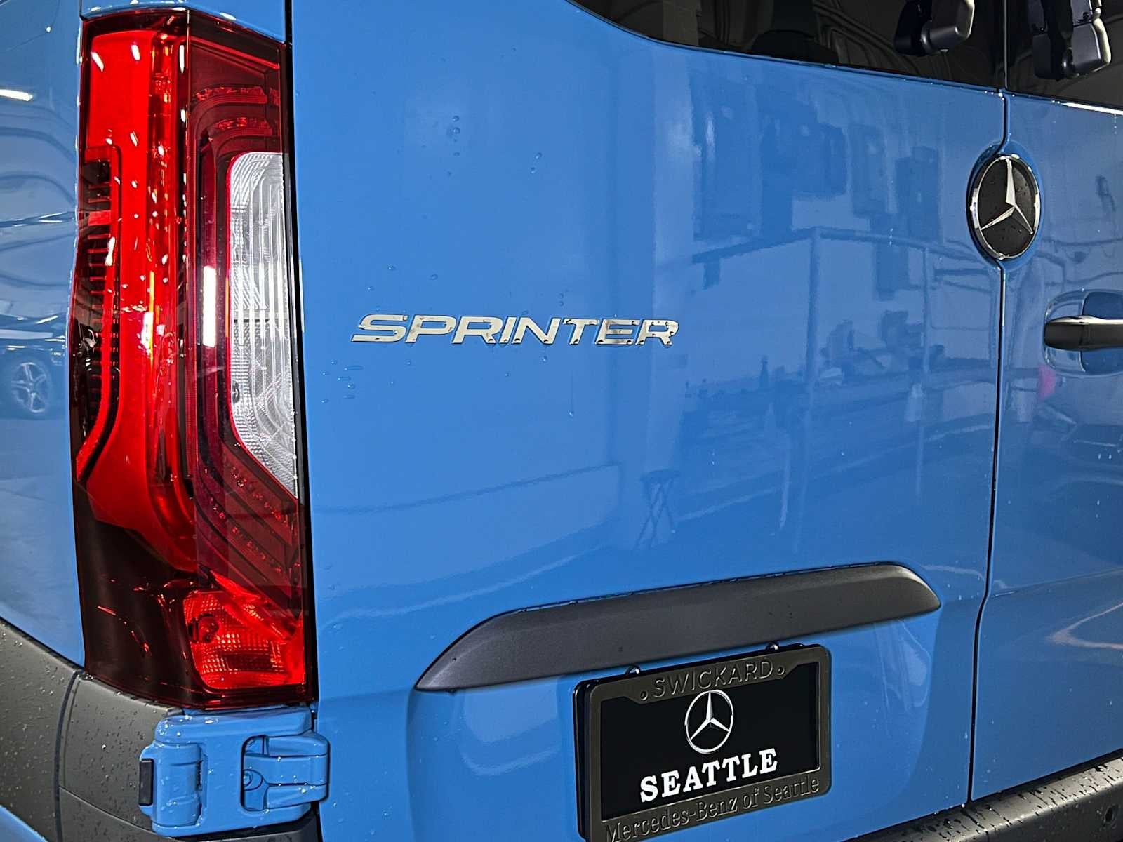 2026 Mercedes-Benz Sprinter Crew 2500 Standard Roof I4 Diesel HO 144 AWD
