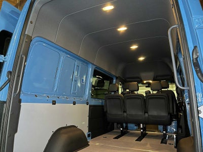 2026 Mercedes-Benz Sprinter Crew 2500 Standard Roof I4 Diesel HO 144 AWD