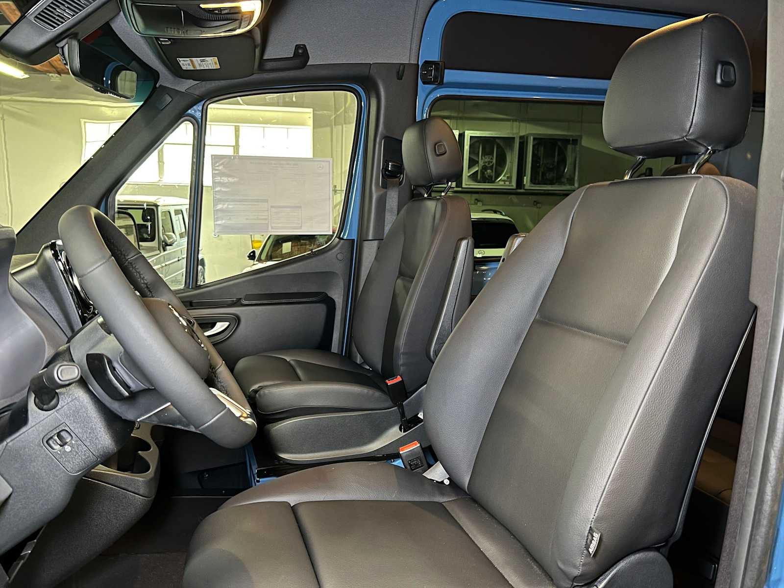 2026 Mercedes-Benz Sprinter Crew 2500 Standard Roof I4 Diesel HO 144 AWD
