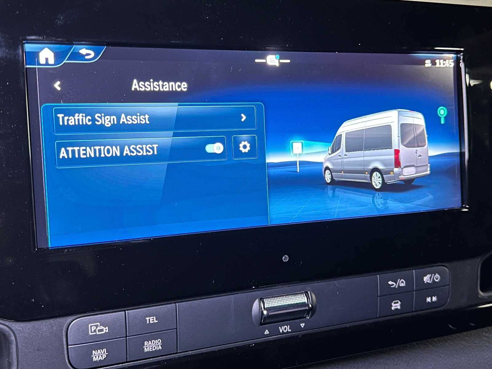 2026 Mercedes-Benz Sprinter Crew 2500 Standard Roof I4 Diesel HO 144 AWD