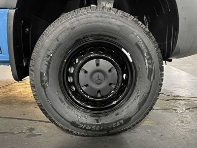 2026 Mercedes-Benz Sprinter Crew 2500 Standard Roof I4 Diesel HO 144 AWD