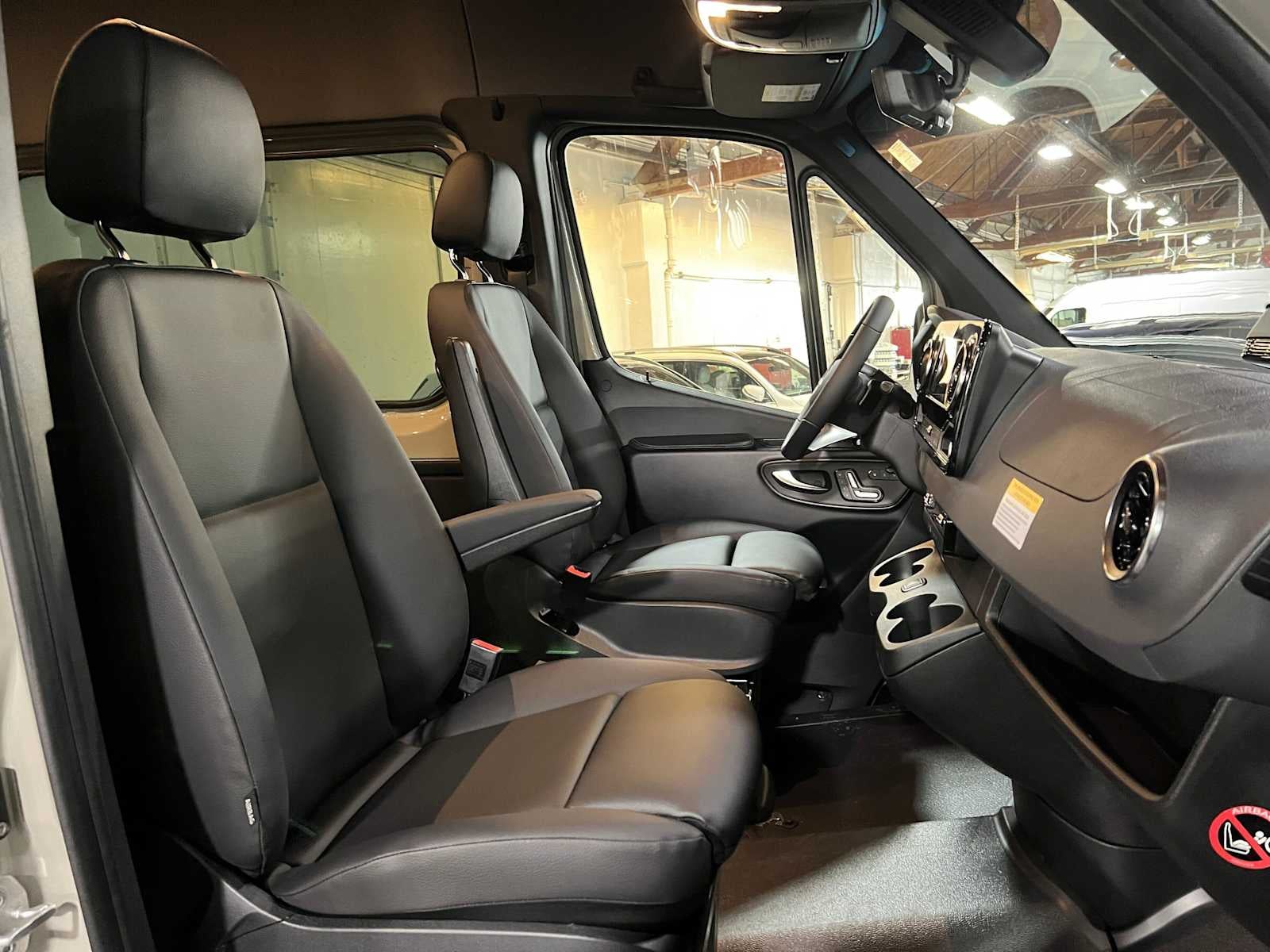 2026 Mercedes-Benz Sprinter Crew 2500 Standard Roof I4 Diesel HO 144 AWD