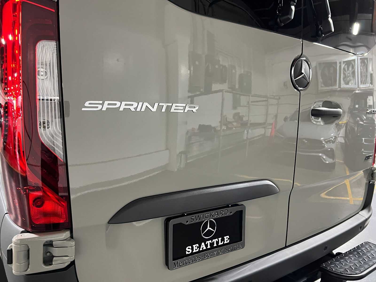 2026 Mercedes-Benz Sprinter Crew 2500 Standard Roof I4 Diesel HO 144 AWD