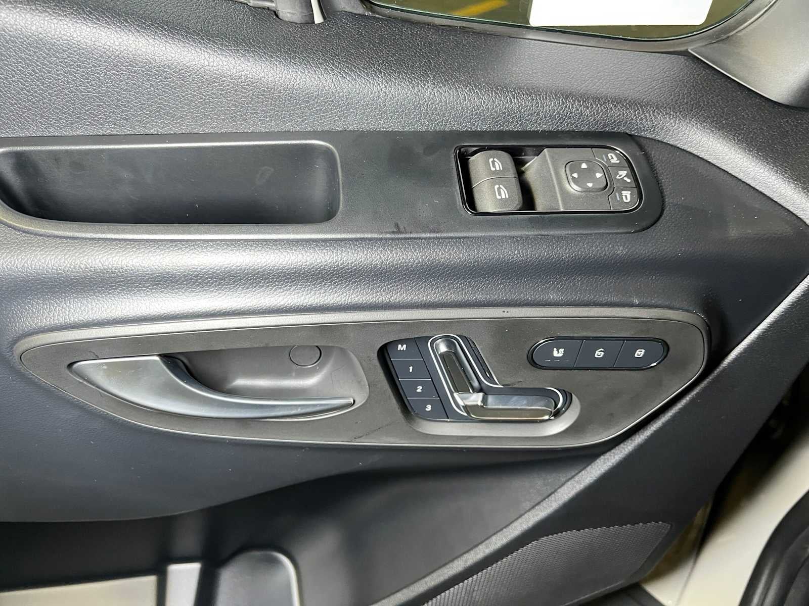 2026 Mercedes-Benz Sprinter Crew 2500 Standard Roof I4 Diesel HO 144 AWD