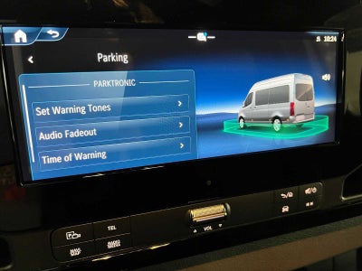 2026 Mercedes-Benz Sprinter Crew 2500 Standard Roof I4 Diesel HO 144 AWD