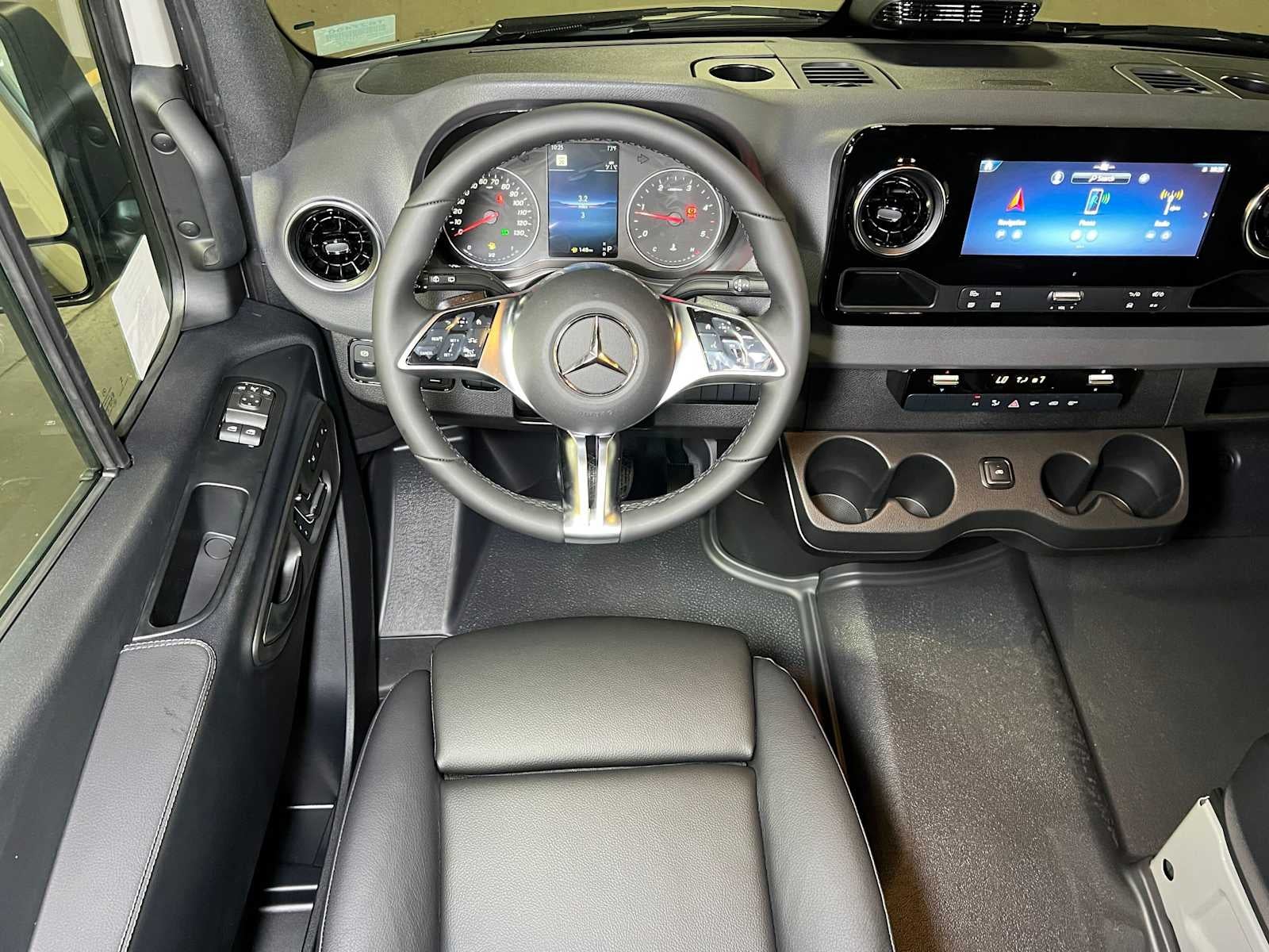 2026 Mercedes-Benz Sprinter Crew 2500 Standard Roof I4 Diesel HO 144 AWD