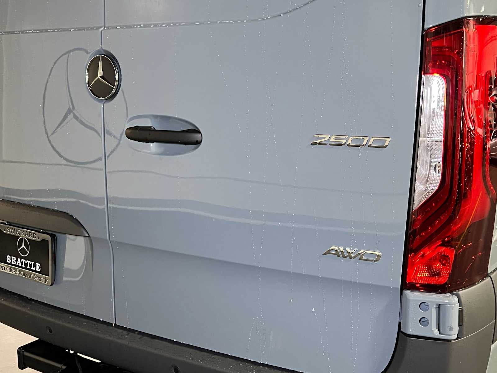 2026 Mercedes-Benz Sprinter Cargo 2500 Standard Roof I4 Diesel HO 144 AWD