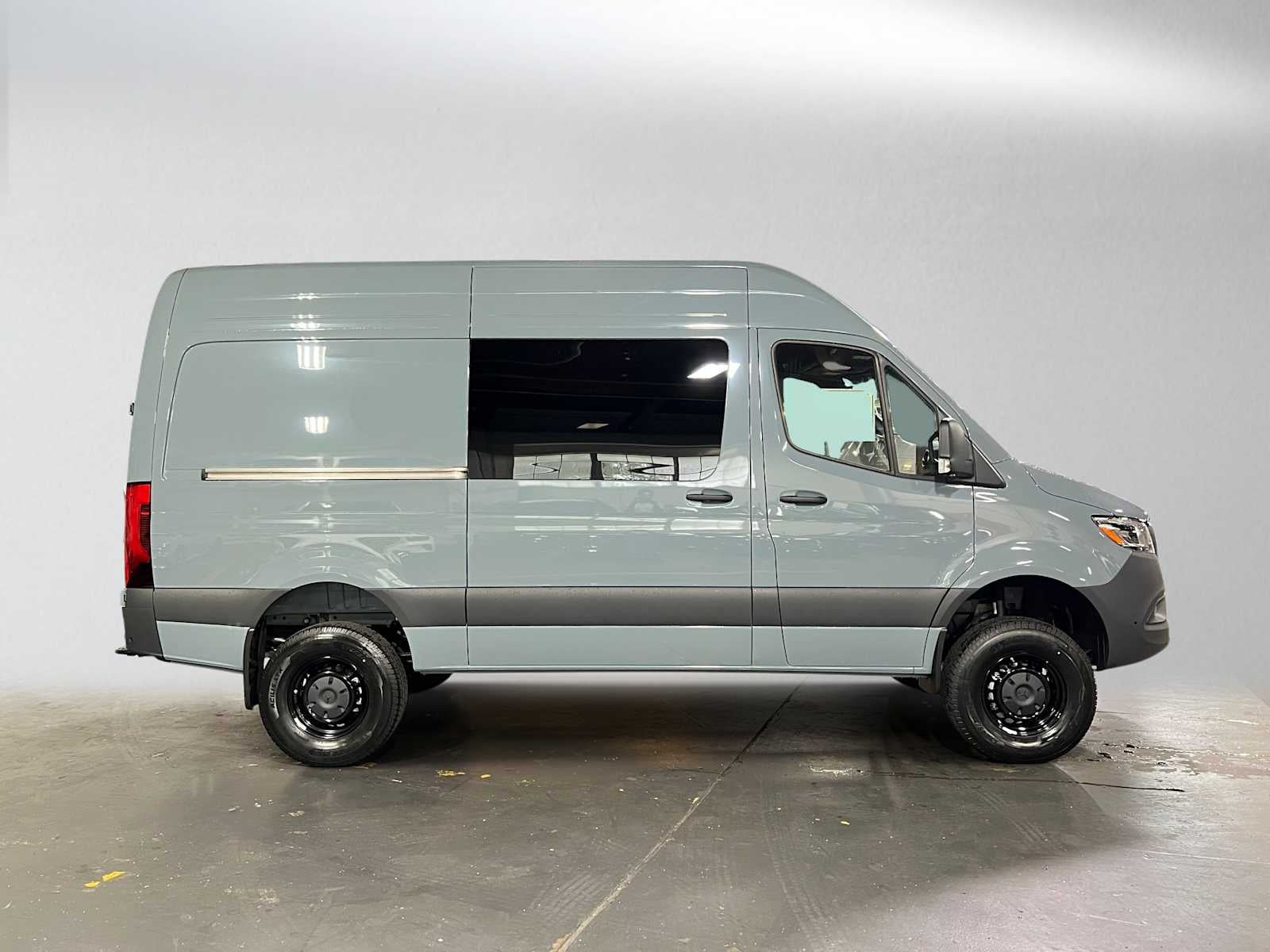 2026 Mercedes-Benz Sprinter Cargo 2500 Standard Roof I4 Diesel HO 144 AWD