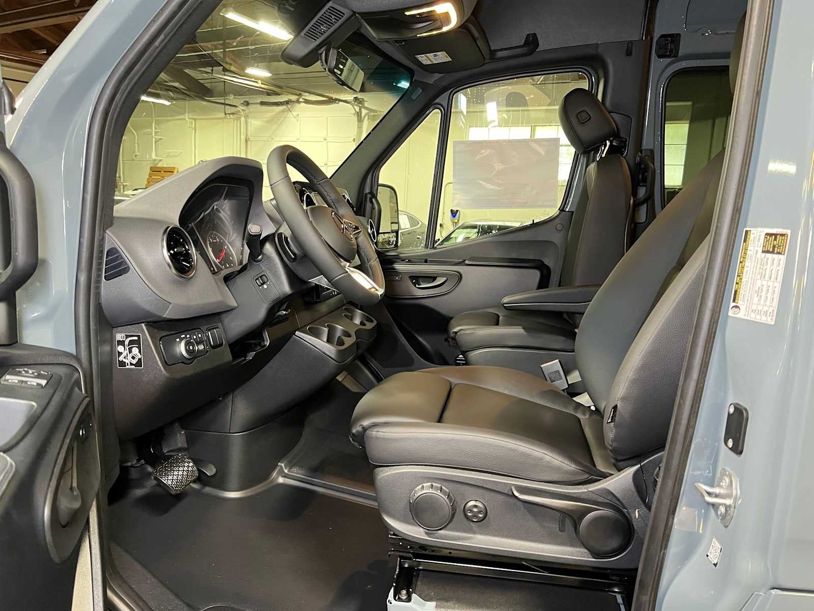2026 Mercedes-Benz Sprinter Cargo 2500 Standard Roof I4 Diesel HO 144 AWD