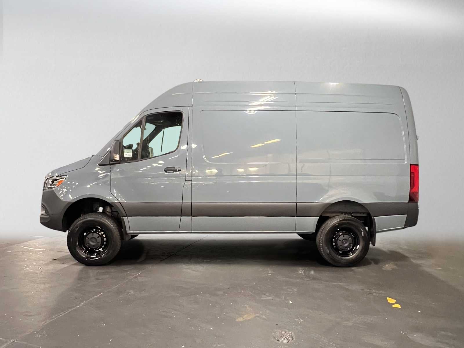 2026 Mercedes-Benz Sprinter Cargo 2500 Standard Roof I4 Diesel HO 144 AWD